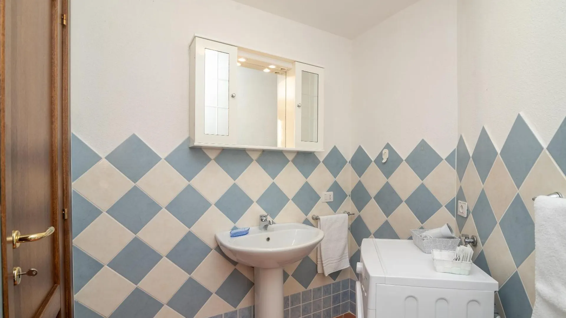 Villa Alice Li Valcaggi 0*,